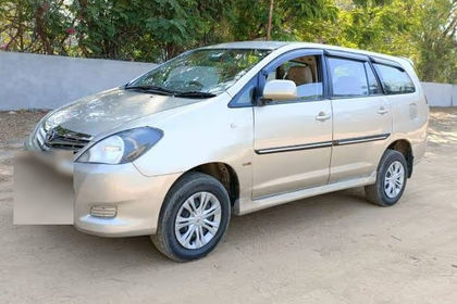 2008 Toyota Innova 2.5 जी (Diesel) 8 Seater BS III