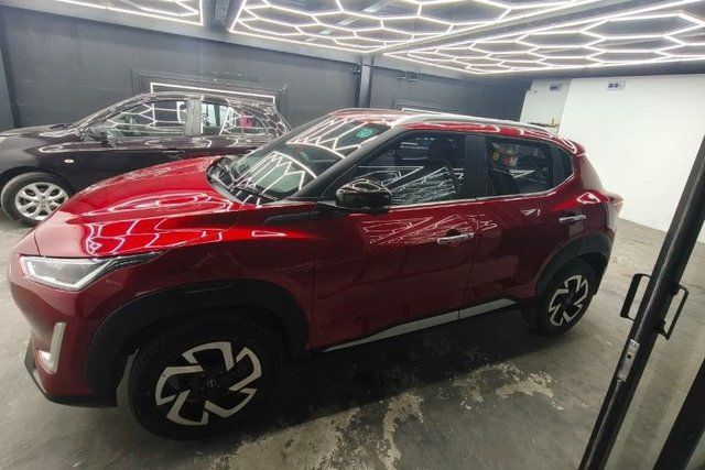 Nissan Magnite Kuro MT Second-hand 2023 Nissan Magnite Kuro MT for sale in Coimbatore