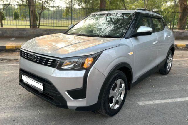 Second-hand 2019 Mahindra XUV300 W6 बीएस4 for sale in New Delhi