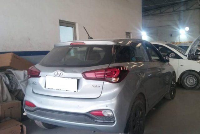 Hyundai i20 1.2 Asta Second-hand 2018 Hyundai i20 1.2 Asta for sale in Ghaziabad