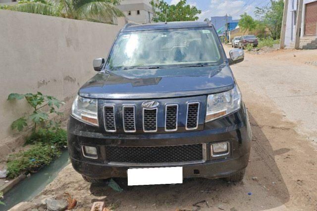 Second-hand 2018 Mahindra TUV 300 T8 for sale in Anantapur