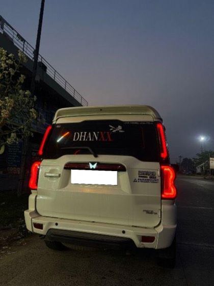 2021 Mahindra Scorpio S11