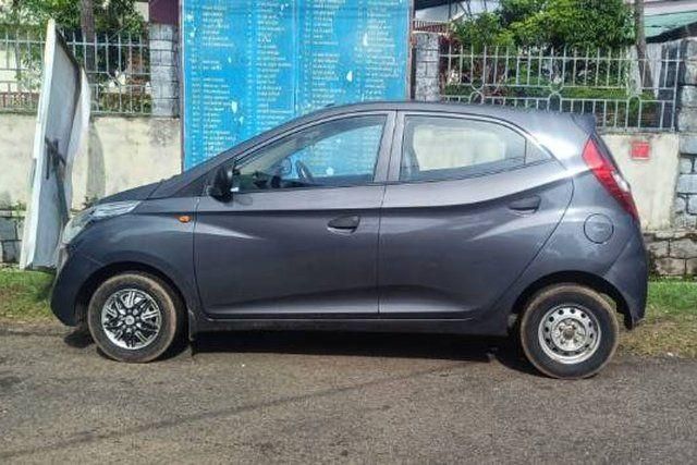 Hyundai EON Sportz Second-hand 2015 Hyundai EON Sportz for sale in Thrissur