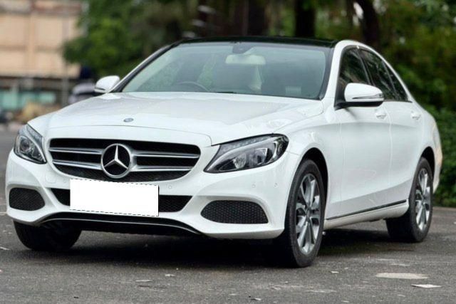 Second-hand 2017 Mercedes-Benz C-Class C 220 CDI Avantgarde for sale in New Delhi