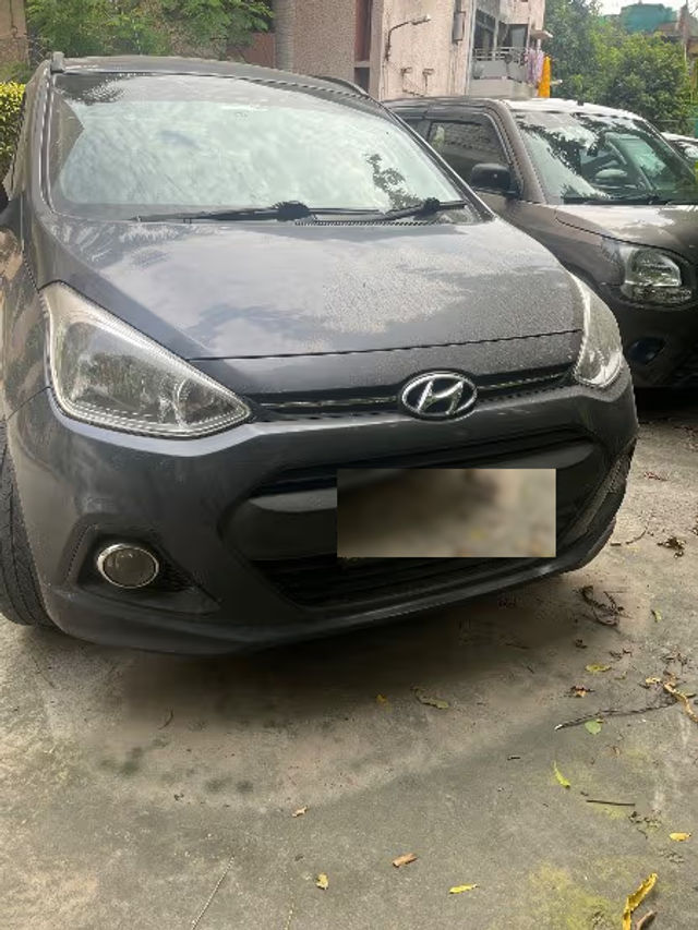 Second-hand 2016 Hyundai Grand i10 स्पोर्टज़ for sale in New Delhi