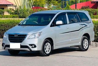 Used 2.5 G (Diesel) 7 Seater