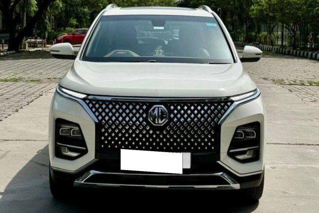 Second-hand 2024 MG Hector Sharp Pro CVT 2023-2025 for sale in New Delhi