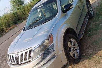 2013 Mahindra XUV500 W8 FWD