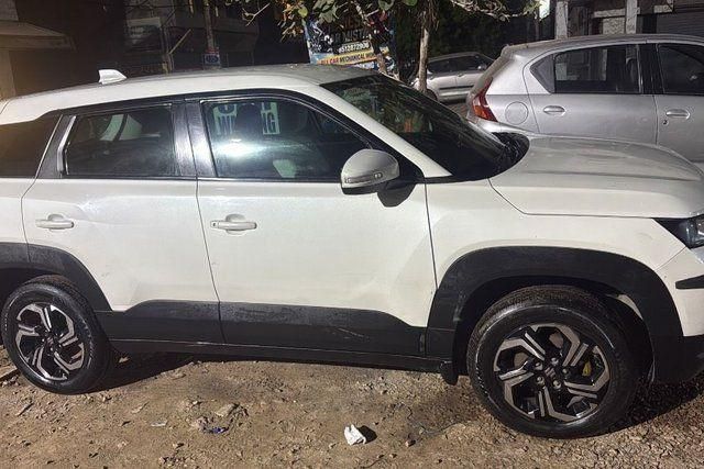 Second-hand 2023 Maruti Suzuki Brezza एलएक्सआई सीएनजी बीएस6 for sale in New Delhi