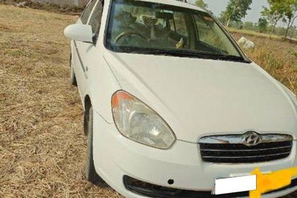 2010 Hyundai Verna CRDi एसएक्स