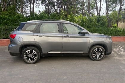 2024 MG Hector Plus Sharp Pro CVT 2023-2025