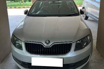 2017 Skoda Octavia स्टाइल प्लस 1.8 TSI AT