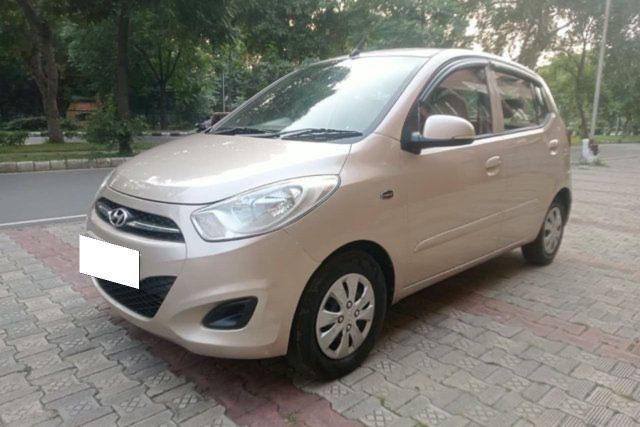 Hyundai i10 Sportz Second-hand 2011 Hyundai i10 Sportz for sale in Chandigarh