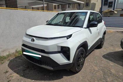 2025 Tata Punch EV Adventure LR