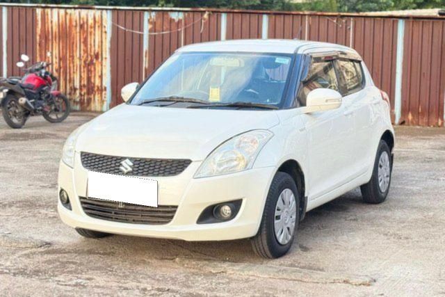 Second-hand 2013 Maruti Suzuki Swift VXI for sale in Mumbai