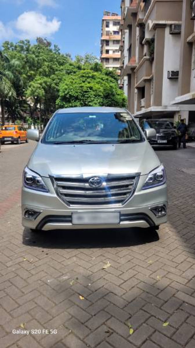 Second-hand 2007 Toyota Innova 2.5 V Diesel 7-seater for sale in Pune