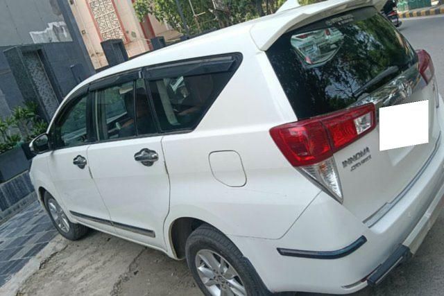 Toyota Innova Crysta 2.8 GX AT BSIV Second-hand 2017 Toyota Innova Crysta 2.8 GX AT BSIV for sale in New Delhi