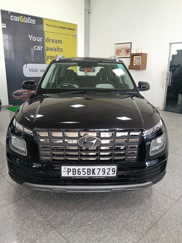 Hyundai Venue S Second-hand 2025 Hyundai Venue S for sale in Mohali