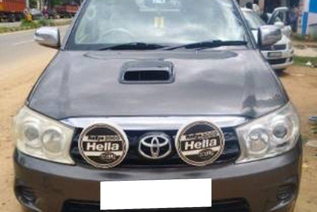 Second-hand 2011 Toyota Fortuner 3.0 Diesel for sale in Bangalore