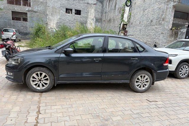 Volkswagen Vento 1.5 TDI हाईलाइन Second-hand 2016 Volkswagen Vento 1.5 TDI हाईलाइन for sale in Zirakpur