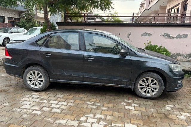 Volkswagen Vento 1.5 TDI Highline Second-hand 2016 Volkswagen Vento 1.5 TDI Highline for sale in Zirakpur