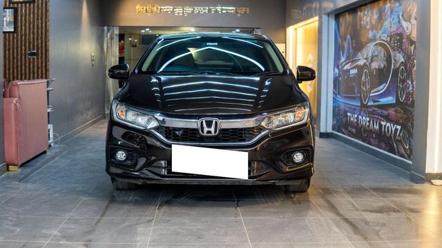 Second-hand 2018 Honda City i-VTEC CVT VX for sale in New Delhi