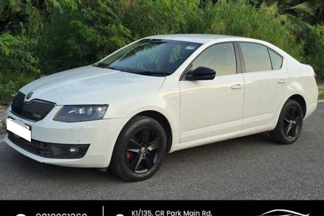 Second-hand 2017 Skoda Octavia Ambition Plus 1.8 TSI AT for sale in New Delhi
