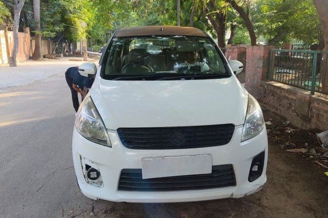 Maruti Suzuki Ertiga वीएक्सआई Second-hand 2012 Maruti Suzuki Ertiga वीएक्सआई for sale in Rohtak