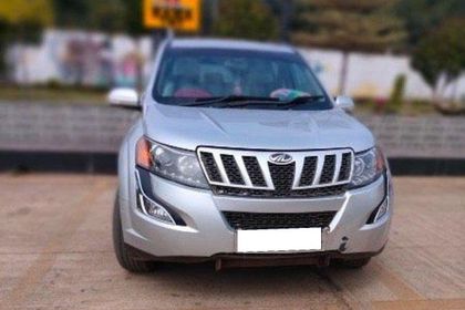 2014 Mahindra XUV500 W8 FWD