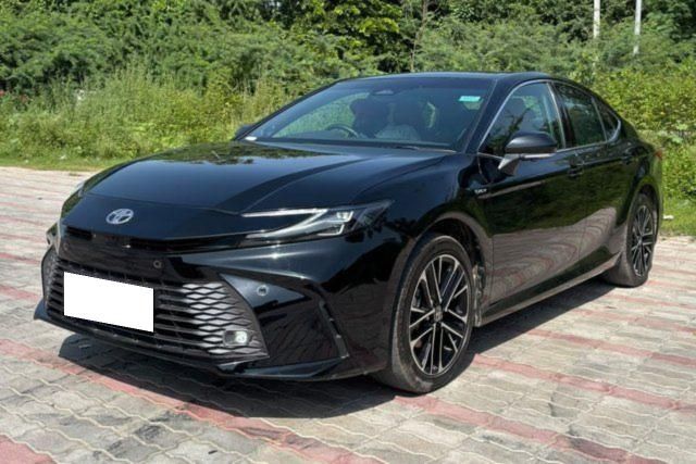 Second-hand 2025 Toyota Camry Elegance for sale in New Delhi
