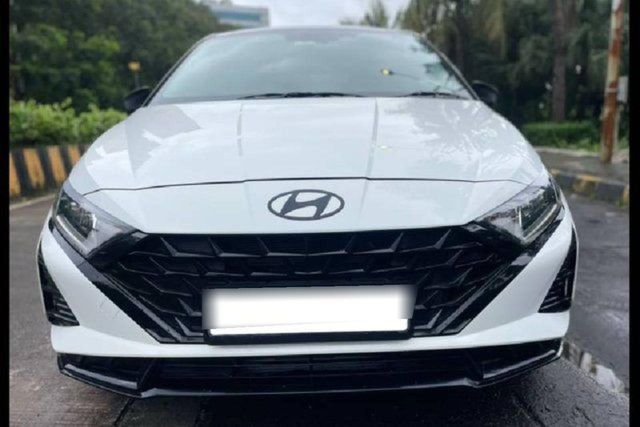 Second-hand 2026 Hyundai i20 Asta Opt IVT DT for sale in Mumbai