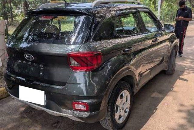 Hyundai Venue S BSIV Second-hand 2020 Hyundai Venue S BSIV for sale in Gurgaon