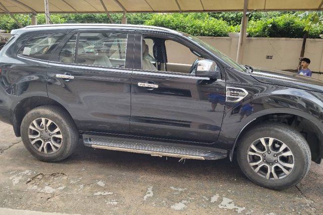 Second-hand 2021 Ford Endeavour Titanium प्लस 4X2 AT for sale in Ghaziabad