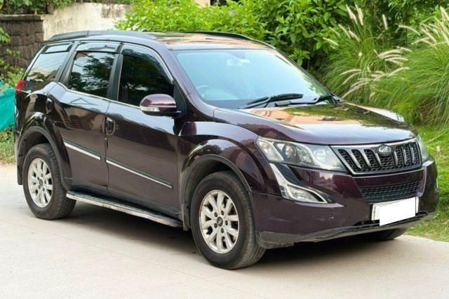 Mahindra XUV500 AT W10 FWD Second-hand 2016 Mahindra XUV500 AT W10 FWD for sale in Hyderabad