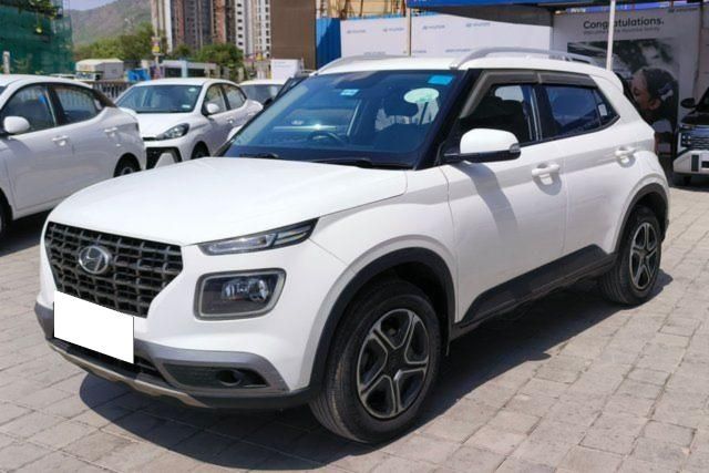 Hyundai Venue S Plus Second-hand 2021 Hyundai Venue S Plus for sale in Thane