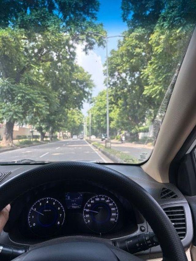 Second-hand 2013 Hyundai Verna 1.6 एसएक्स VTVT for sale in Chandigarh
