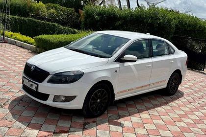 2015 Skoda Rapid 1.5 TDI एलिगेंस