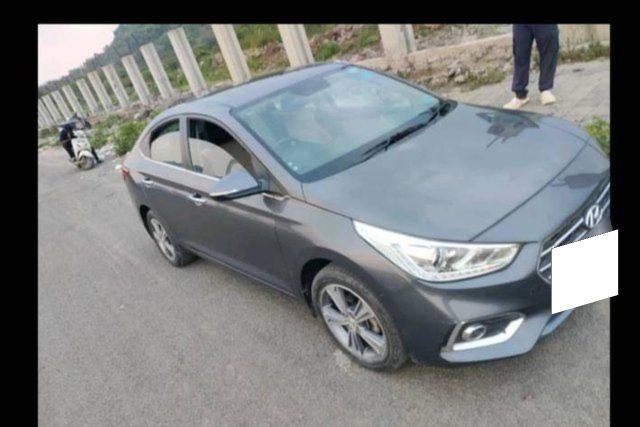 Second-hand 2019 Hyundai Verna VTVT 1.6 AT एसएक्स प्लस for sale in Pune
