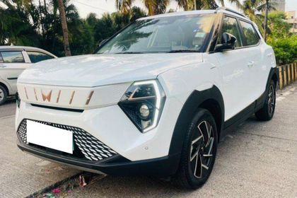 2026 Mahindra XUV 3XO EV ax7l