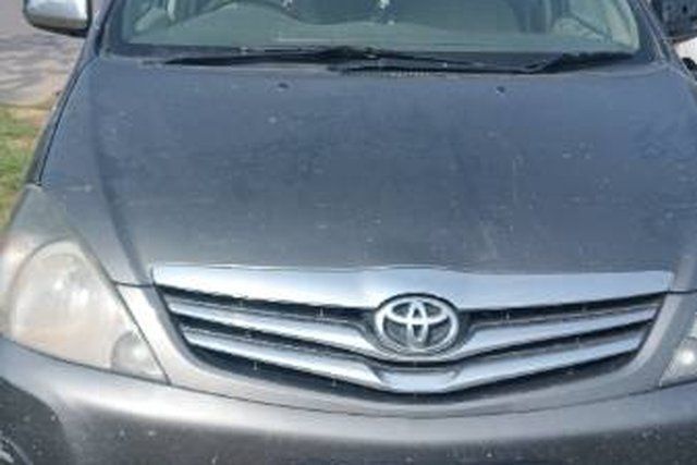 Second-hand 2011 Toyota Innova 2.5 E for sale in Jaipur