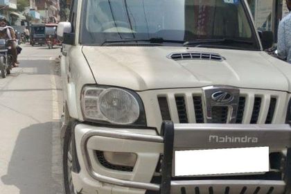 2014 Mahindra Scorpio VLX 2WD 7S BSIV