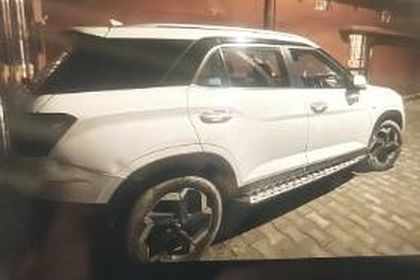 2022 हुंडई अल्कजार 1.5 Signature (O) 7-Seater Diesel AT