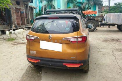 2022 Renault Triber Limited Edition AT