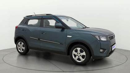 2023 Mahindra XUV300 W6 AMT