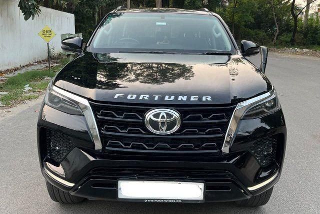 Toyota Fortuner 4X2 Diesel AT Second-hand 2023 Toyota Fortuner 4X2 Diesel AT for sale in New Delhi