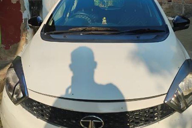 Second-hand 2020 Tata Tiago एक्सजेड for sale in Samastipur