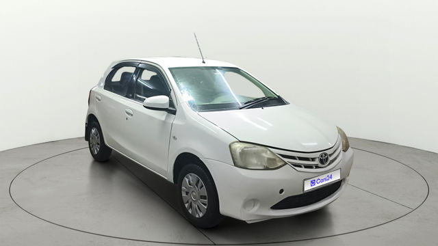 Second-hand 2013 Toyota Etios Liva G for sale in Surat