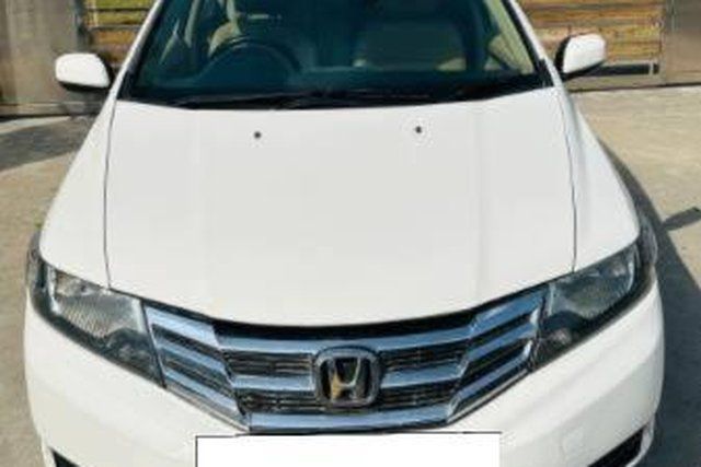 Honda City 1.5 S AT Second-hand 2013 Honda City 1.5 S AT for sale in Greater Noida