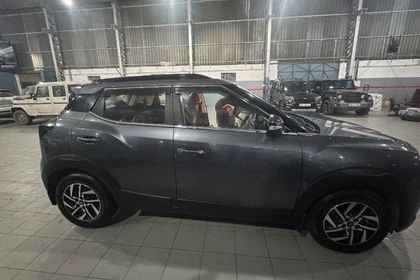 2025 Mahindra XUV 3XO AX5 Diesel