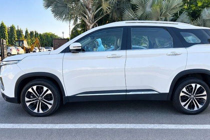 2021 MG Hector Sharp डीजल MT